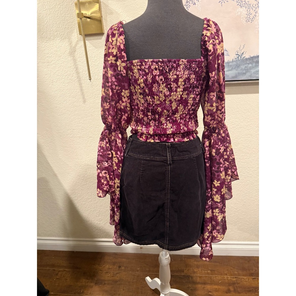 Live 4 Truth Purple Floral Smocked Crop Top Long Bell Sleeve‎ Boho Blouse Womens - Picture 3 of 7